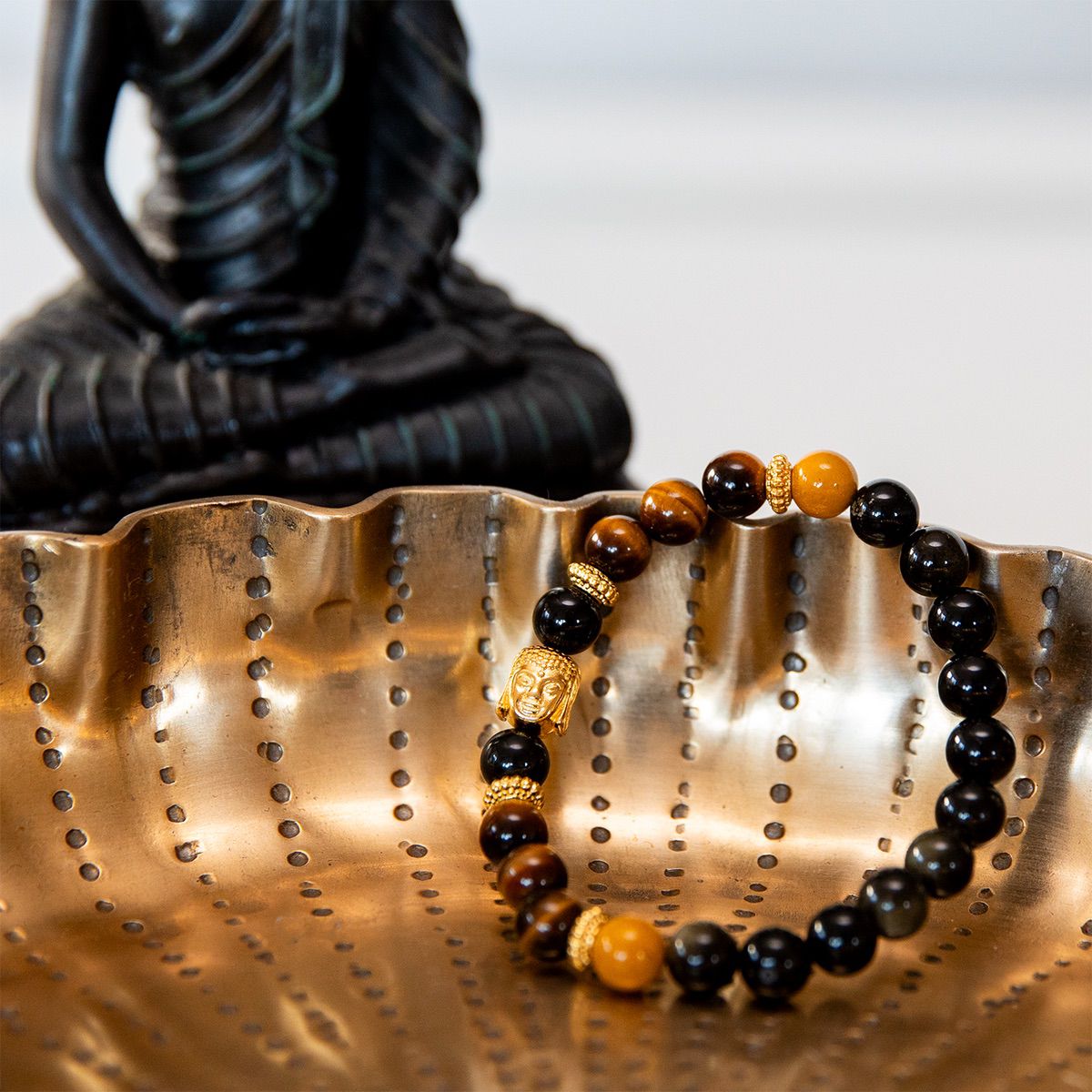 Buddha Armband aus Tigerauge & Obsidian mit vergoldetem Buddha-Kopf