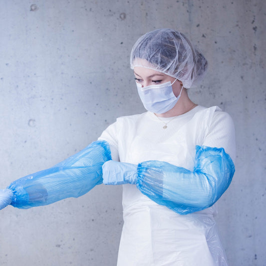 Blaue cpe-armstulpen 20 μ aus deutsche qualität bieten zuverlässiger schutz für hygienische anwendungen