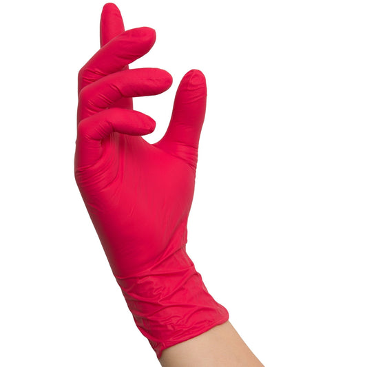 Ein hand mit nitras red wave nitril-einmalhandschuhen in intensivem rot mit mikrogeraute fingerspitzen