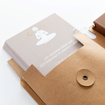 Affirmationskarten Set: 40 Affirmationen & 1 Bullet Journal