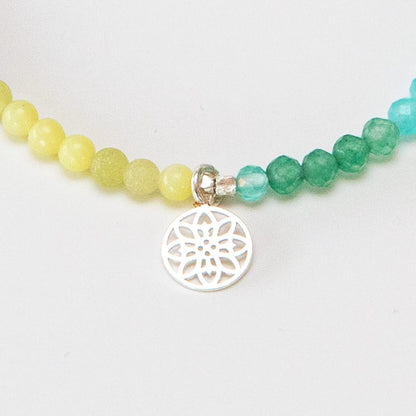 Chakra Armband mit versilbertem Lebensblume-Anhänger