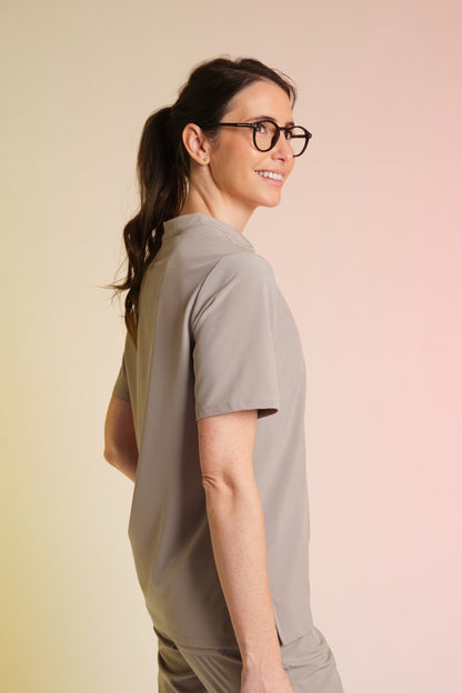 Active Scrub Top "Jackie" – Beige