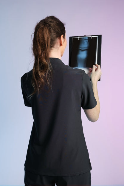 Active Scrub Top "Jackie" – Black