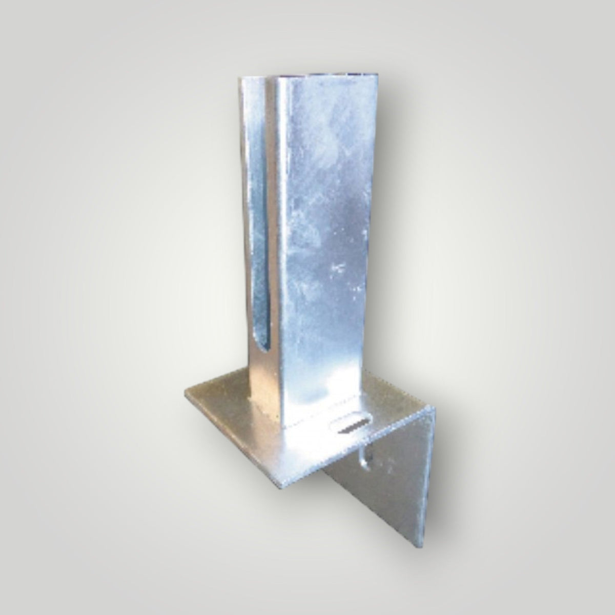 Fußplatte Winkel 40 x 60 mm | für Zaunpfosten an Wand & Kante