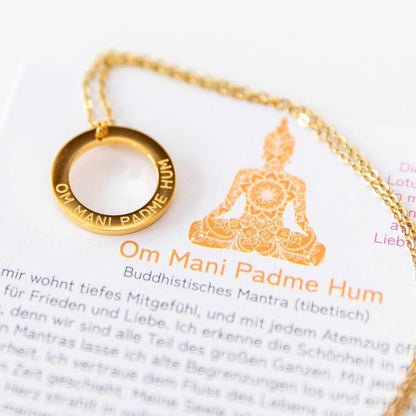 Halskette mit Anhänger | vergoldet | Mantra: Om Mani Padme Hum
