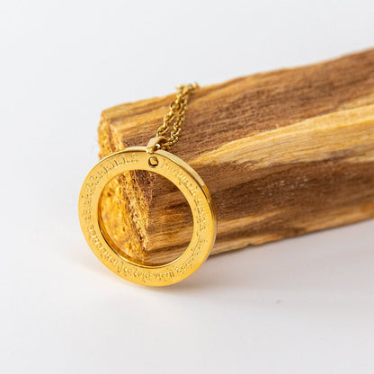 Spirituelle Kette | vergoldet | Gayatri Mantra Gravur