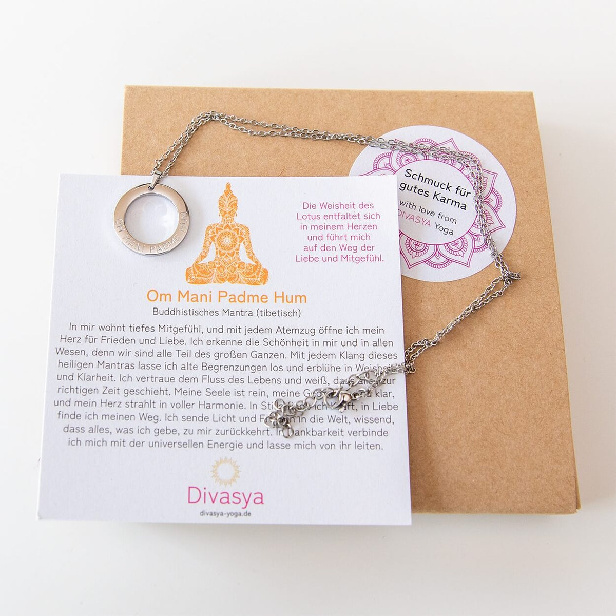 Halskette mit Anhänger | silber | Mantra: Om Mani Padme Hum