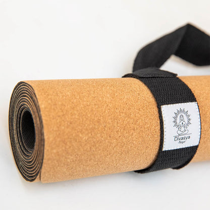 Reise Yogamatte aus Kork & Naturkautschuk - mit Schutzhülle