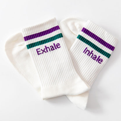 Socken mit Yoga-Motiv in 2 Varianten: Inhale Exhale | Namasté