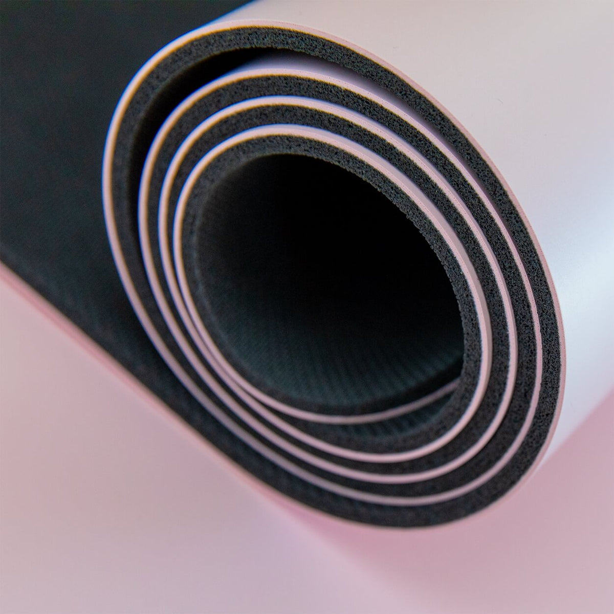 Yogamatte rutschfest: japanischer Grip für perfekten Halt