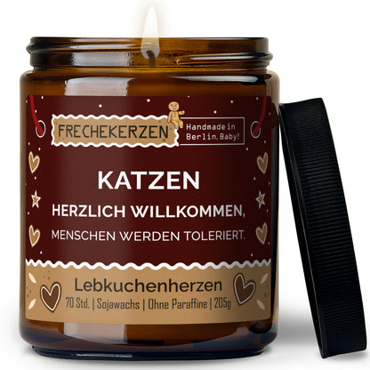 Kerze mit Spruch | katzen herzlich willkommen, menschen werden toleriert.
