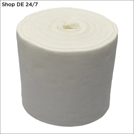 Eine weiße zylindrische nitras vliesrolle aus weichem material für effiziente flächendesinfektion mit 90 blatt