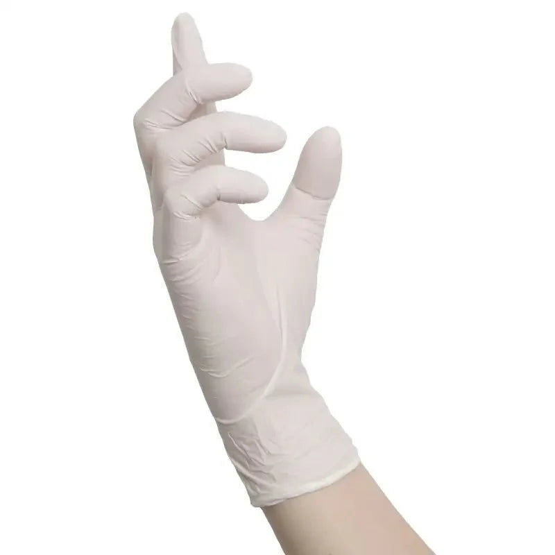 Weißer nitril-einmalhandschuh nitras white wave mit mikrogeraute fingerspitzen und hoher tragekomfort zeigt natürliche fingerbewegung